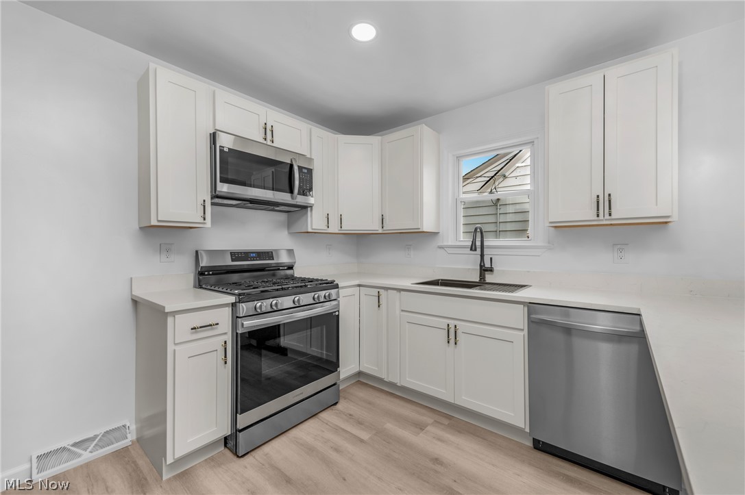 12416 Mortimer Avenue Property Photo 20