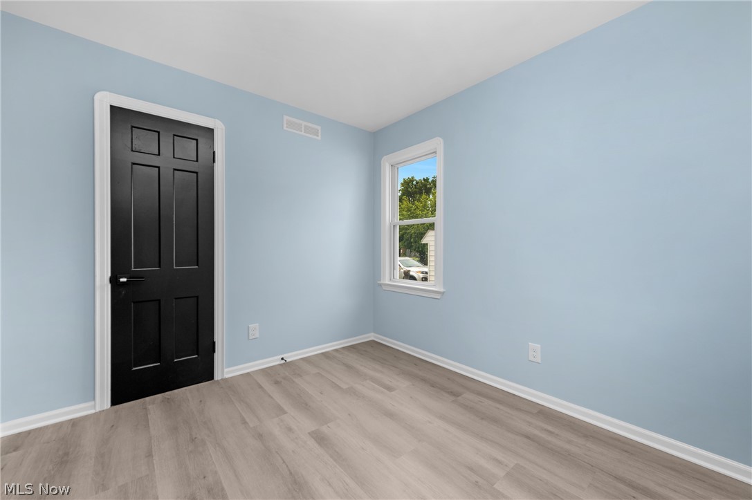 12416 Mortimer Avenue Property Photo 27