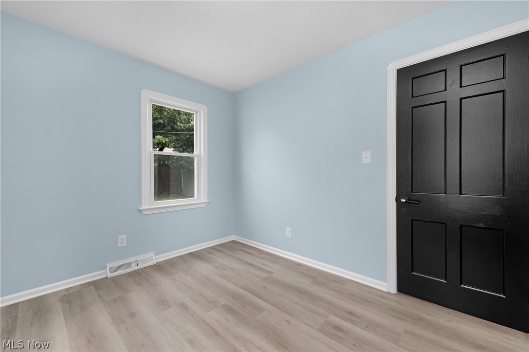 12416 Mortimer Avenue Property Photo 28