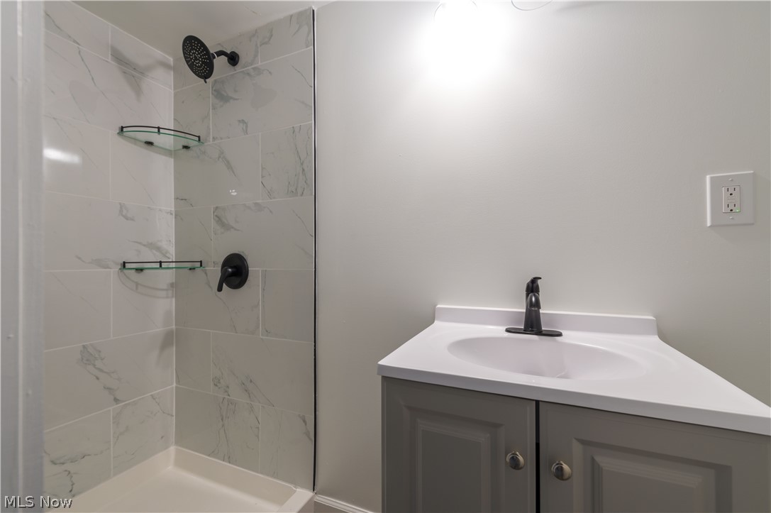 12416 Mortimer Avenue Property Photo 37