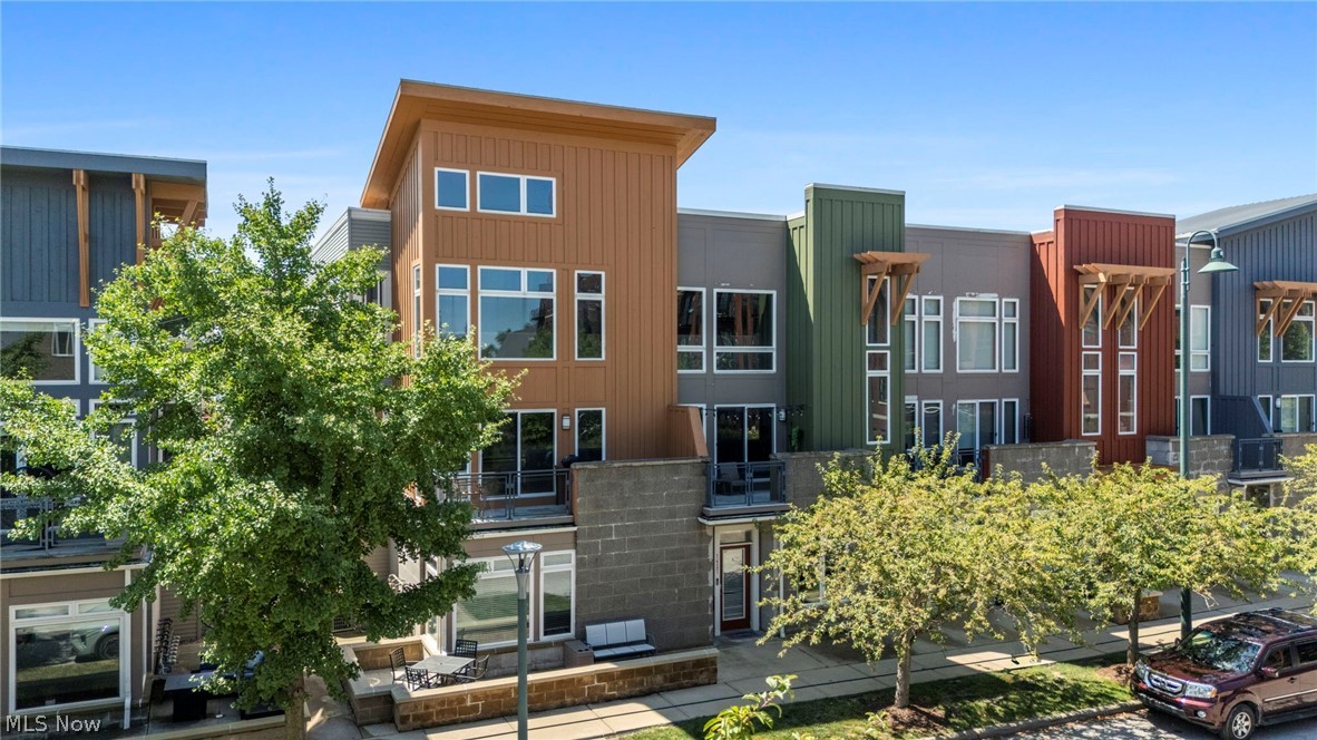 7427 Battery Park Boulevard Property Photo 1