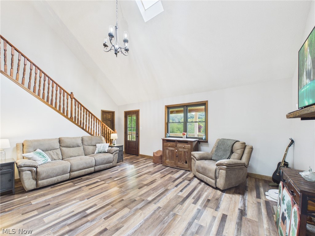 827 Darnold Road Property Photo 16
