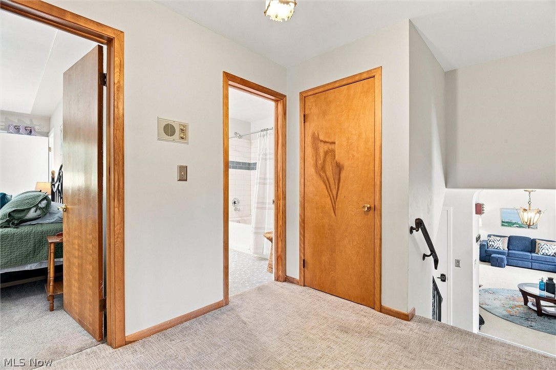 1451 Doncaster Drive Property Photo 13
