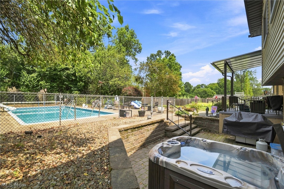 1451 Doncaster Drive Property Photo 33