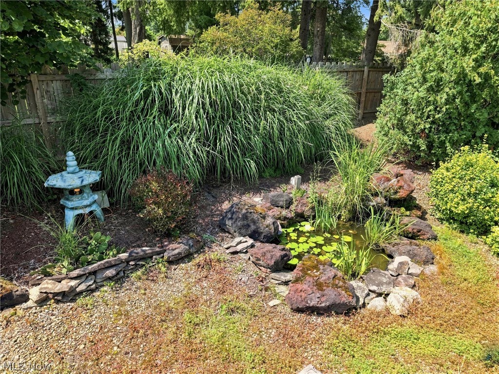 1451 Doncaster Drive Property Photo 36