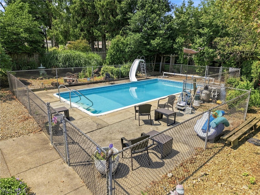 1451 Doncaster Drive Property Photo 39