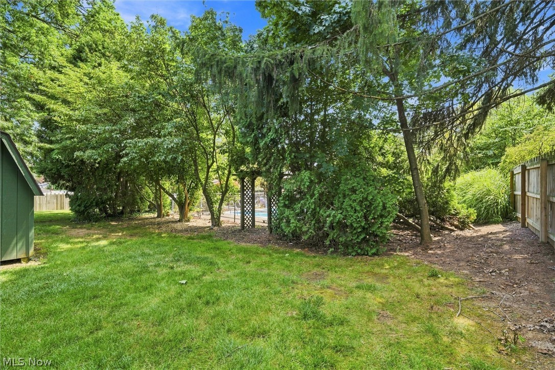 1451 Doncaster Drive Property Photo 43