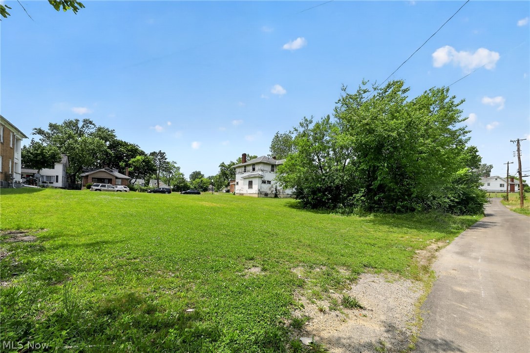 1902 Auburn Avenue Property Photo 3