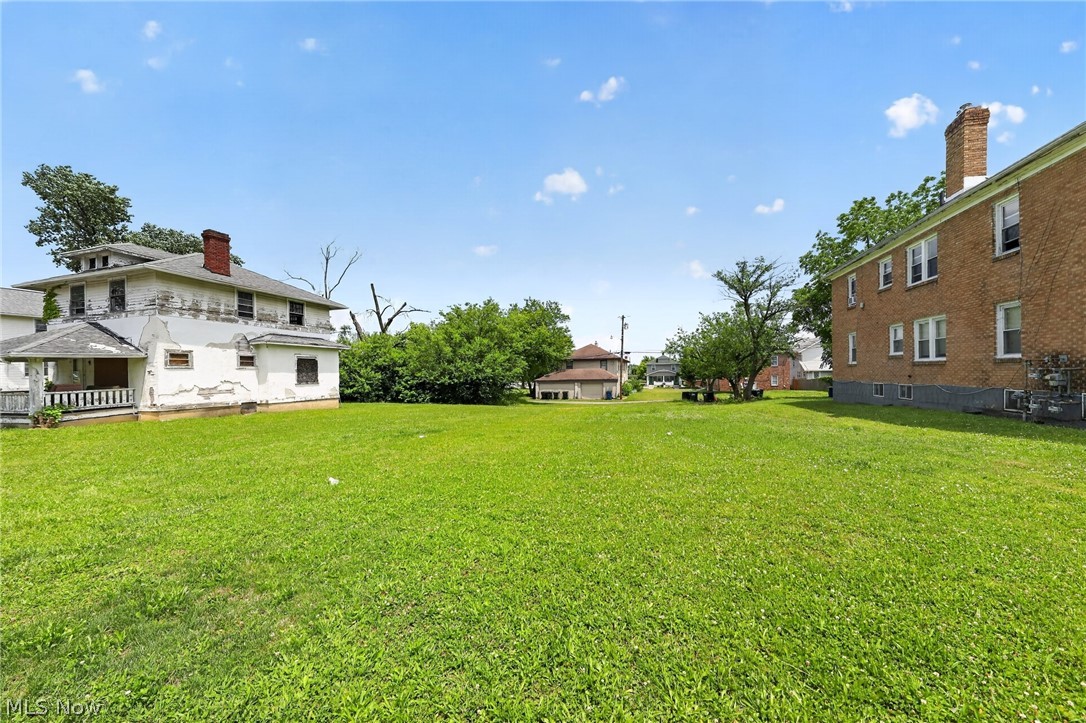 1902 Auburn Avenue Property Photo 6
