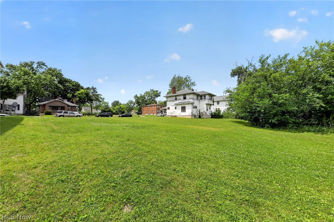 1902 Auburn Avenue Property Photo 15