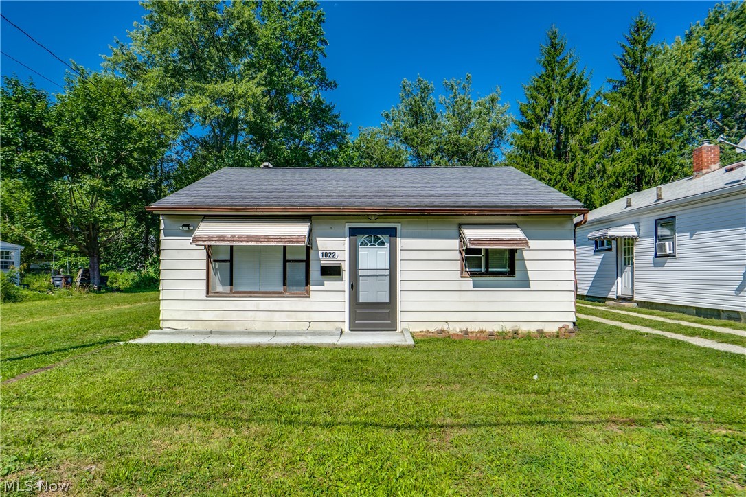 1022 Merton Avenue Property Photo 1