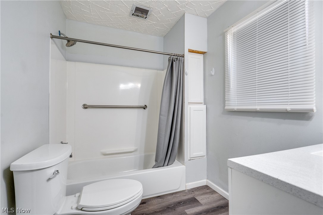 1022 Merton Avenue Property Photo 14