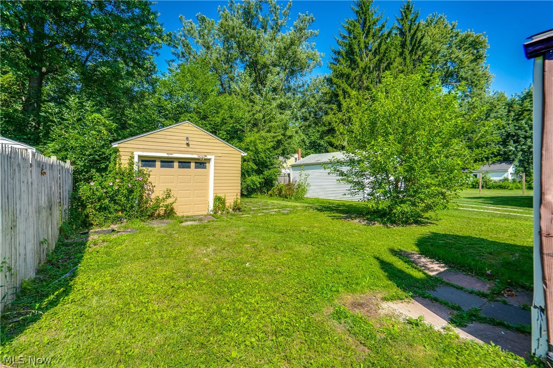 1022 Merton Avenue Property Photo 16