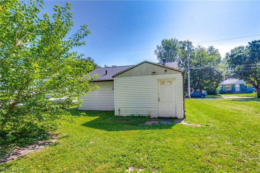 1022 Merton Avenue Property Photo 18
