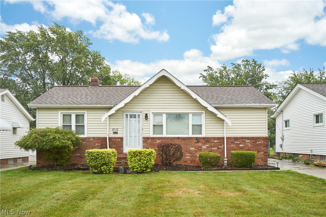 29632 Fairway Boulevard Property Photo 1