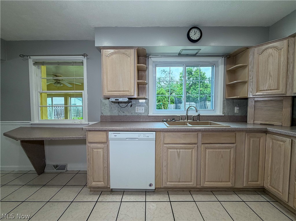 228 Wolcott Drive Property Photo 7