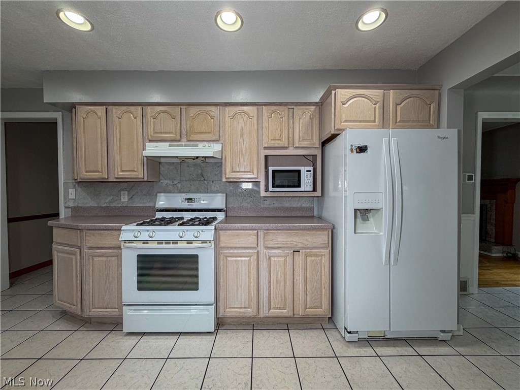 228 Wolcott Drive Property Photo 8