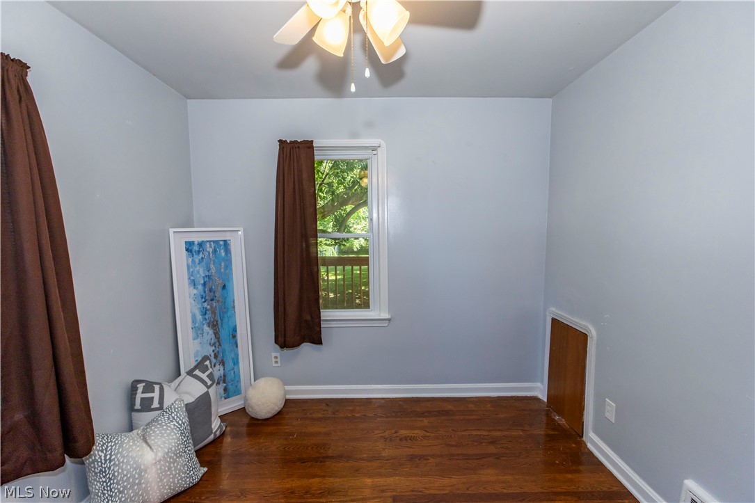 1597 Bond Street Property Photo 27