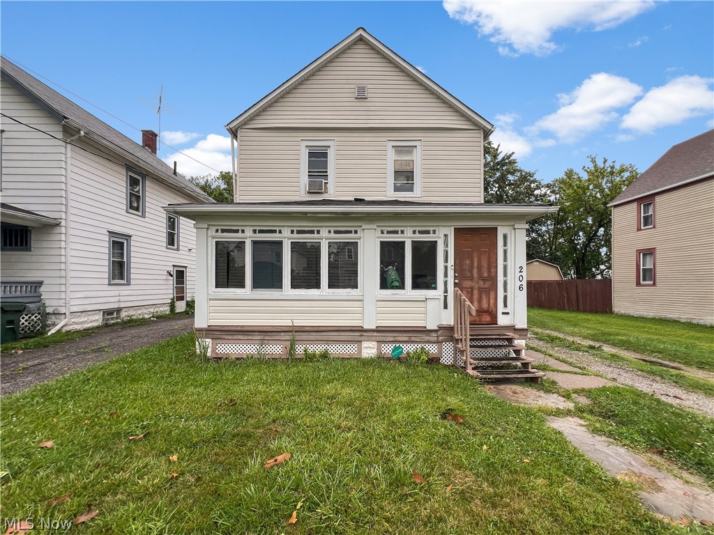 206 W 29th Street Property Photo 1