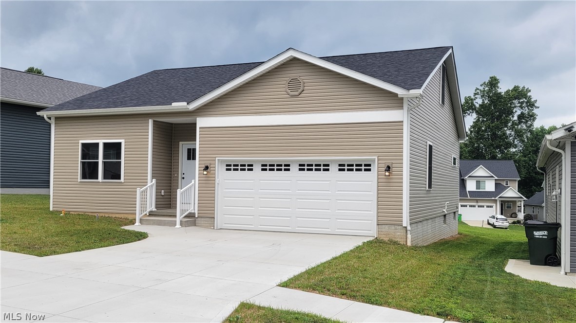385 Thorn Way Property Photo 1