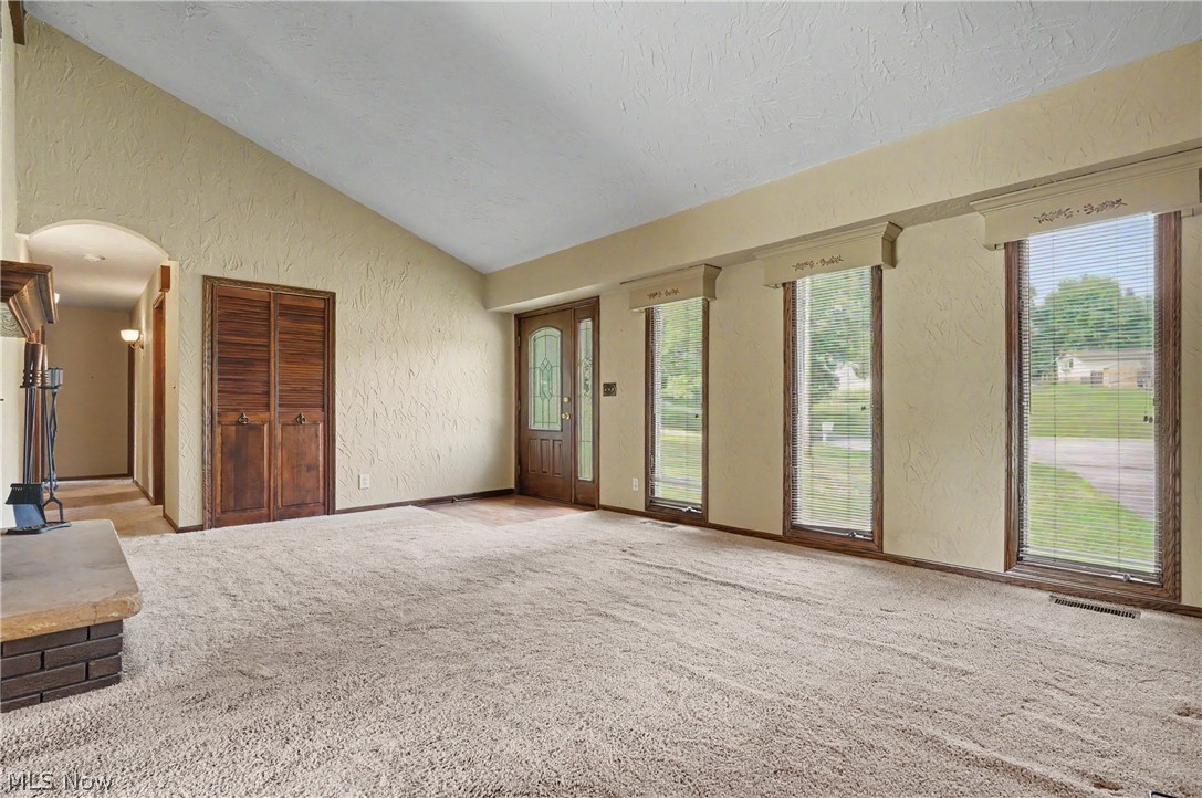 5818 Starview Circle Property Photo 5