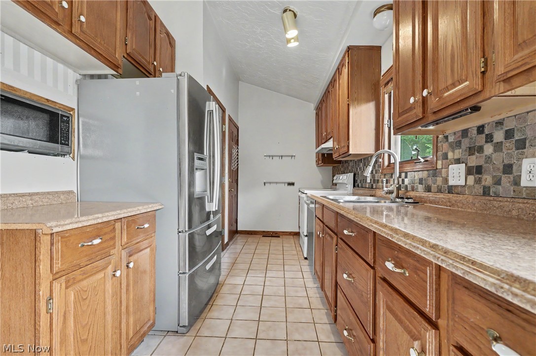 5818 Starview Circle Property Photo 11