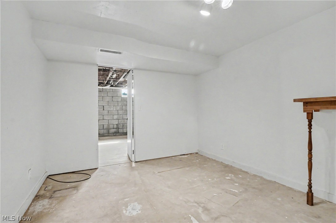 5818 Starview Circle Property Photo 35