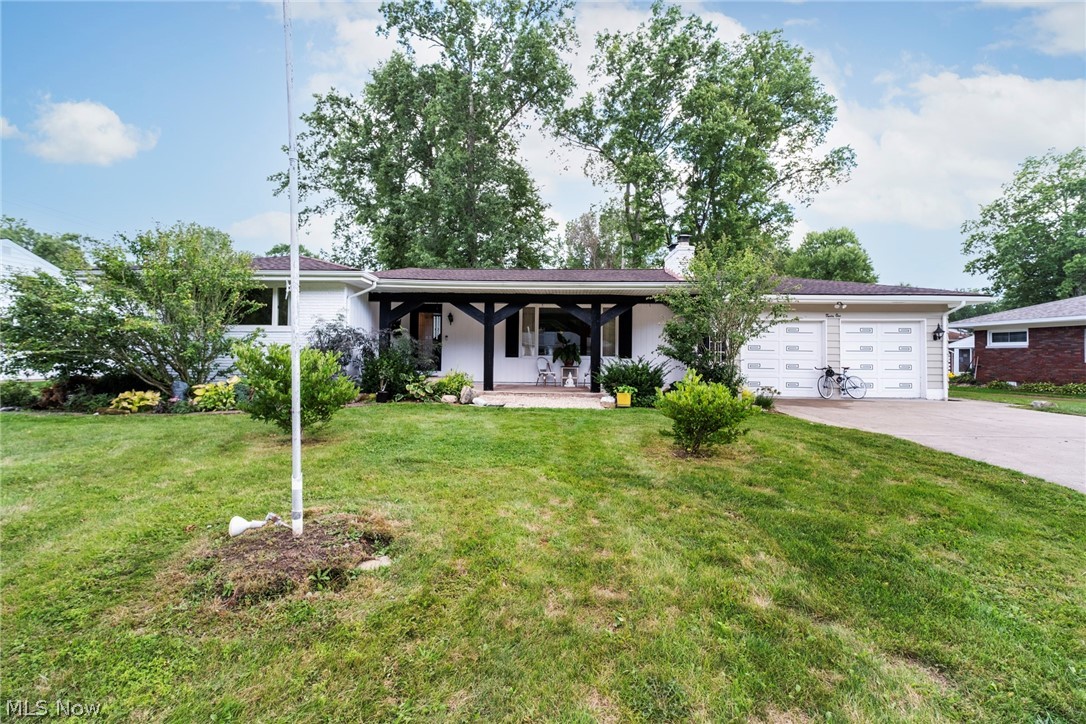 31 Lake Shore Drive Property Photo 1