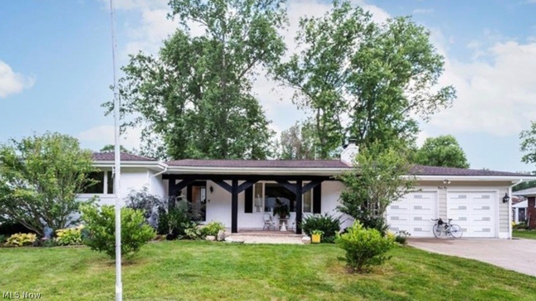 31 Lake Shore Drive Property Photo 1