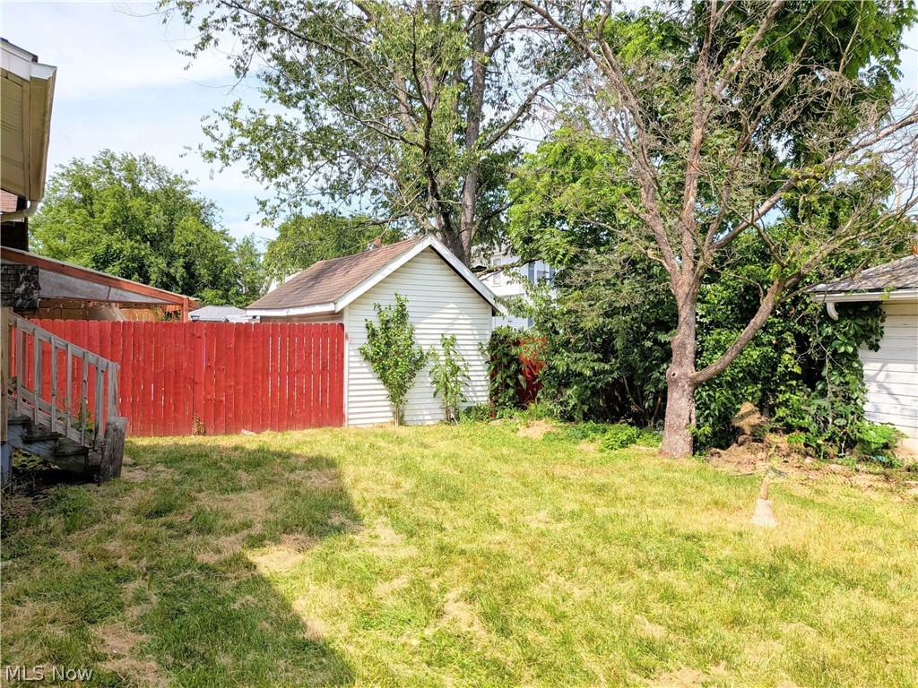 864 10th Street Ne Property Photo 17