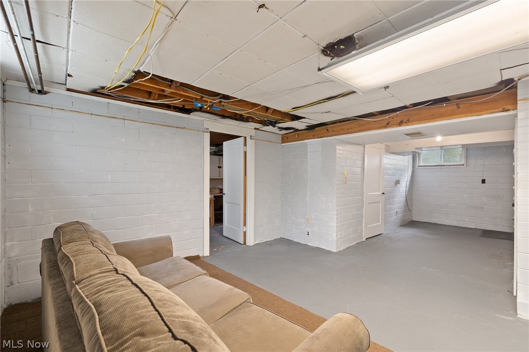 315 Samaritan Avenue Property Photo 22