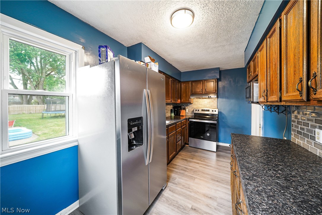 61 Hawk Avenue Property Photo 4