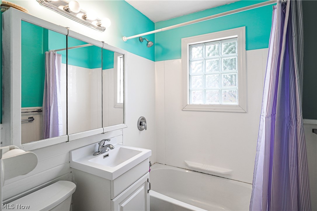 61 Hawk Avenue Property Photo 6