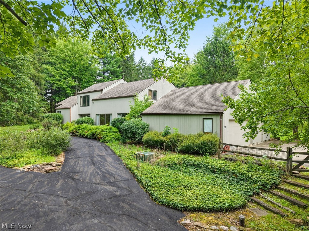 13913 County Line Road Property Photo 1