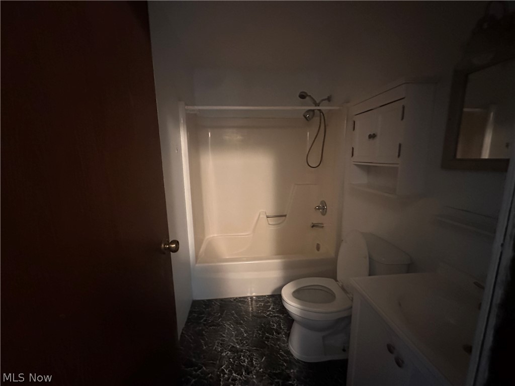 77 North Street Property Photo 6