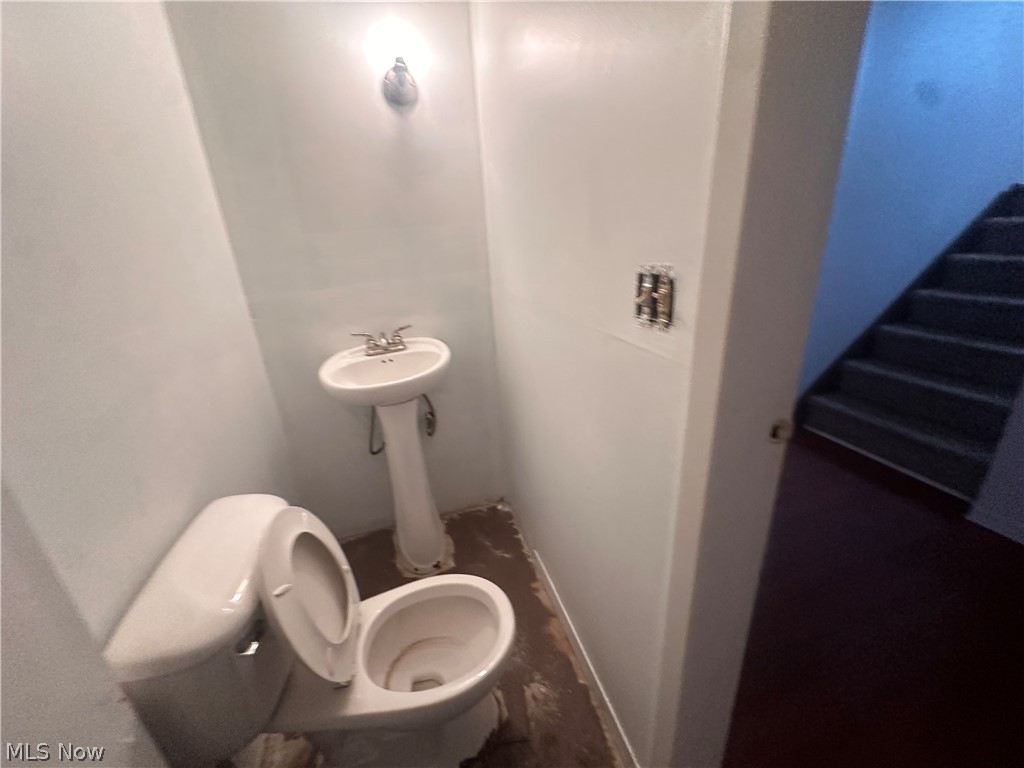 77 North Street Property Photo 10