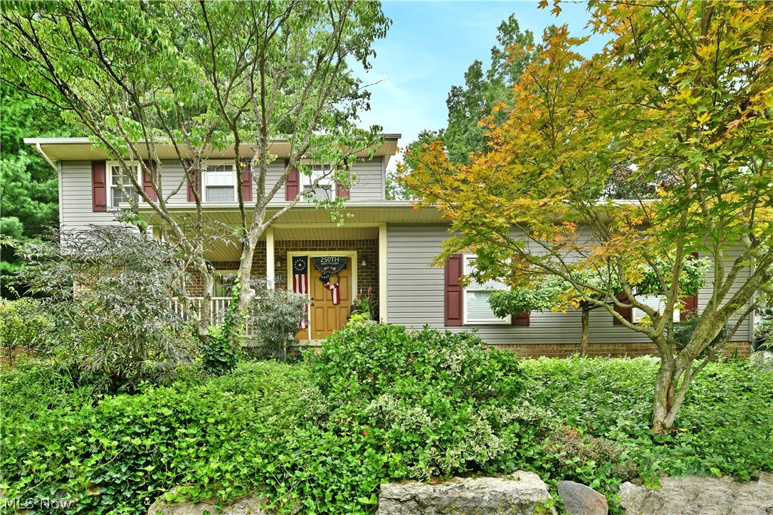 541 Stoneybrook Lane Property Photo 1