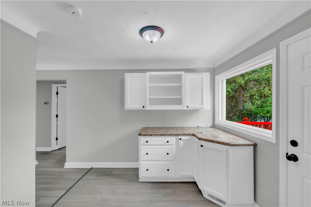 465 E 272 Street Property Photo 18