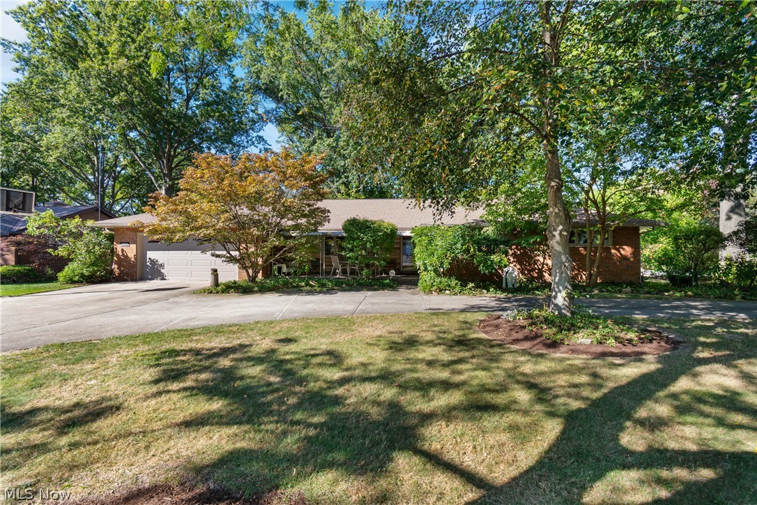 37523 Arlington Drive Property Photo 2