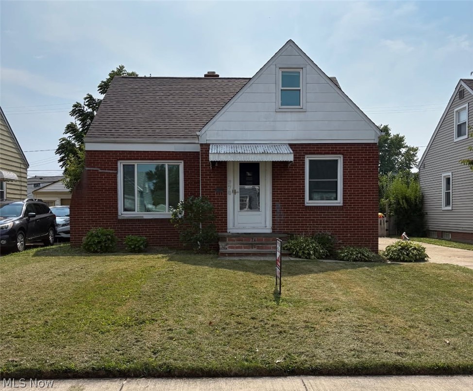 270 E 330th Street Property Photo 1