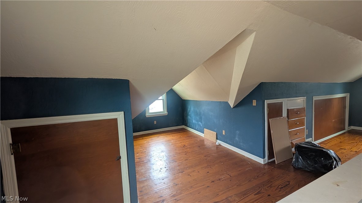 270 E 330th Street Property Photo 13