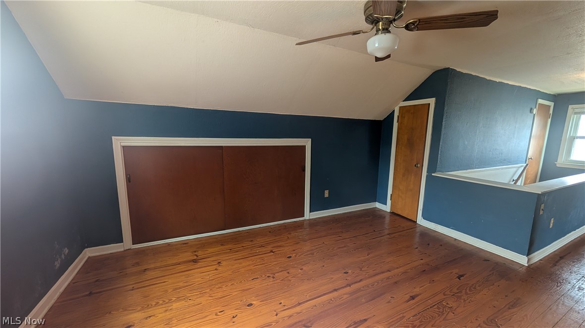 270 E 330th Street Property Photo 15