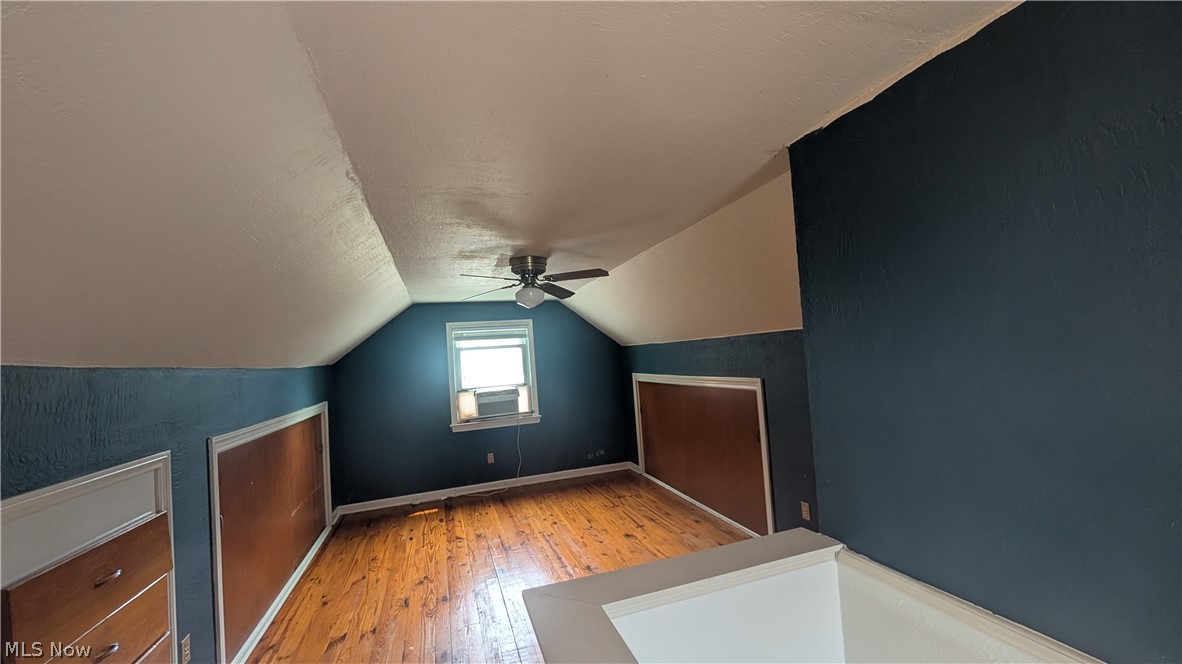 270 E 330th Street Property Photo 22