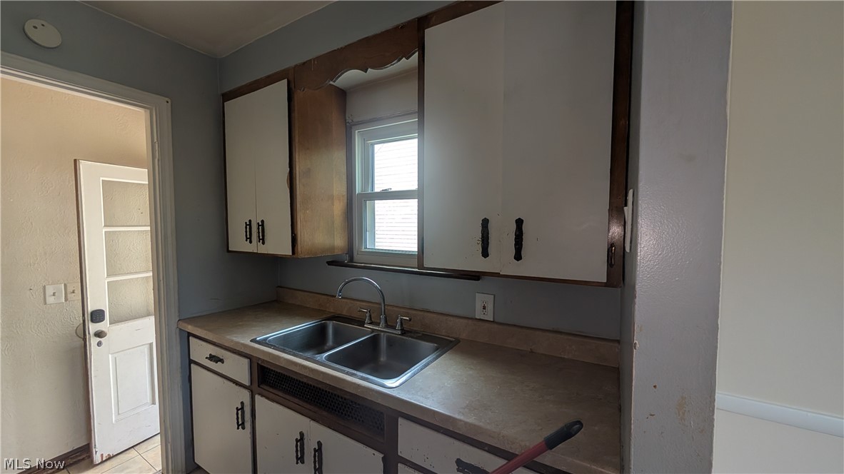 270 E 330th Street Property Photo 23