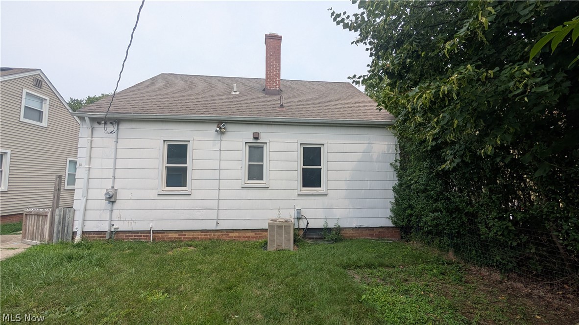 270 E 330th Street Property Photo 27