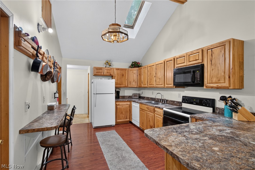 10550 Durkee Road Property Photo 8