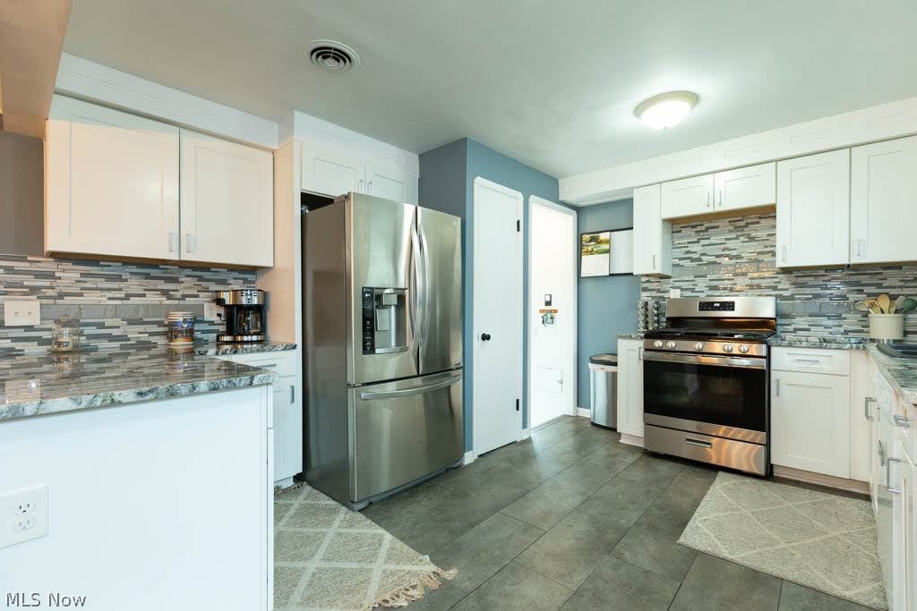 4507 Kenmore Avenue Property Photo 3