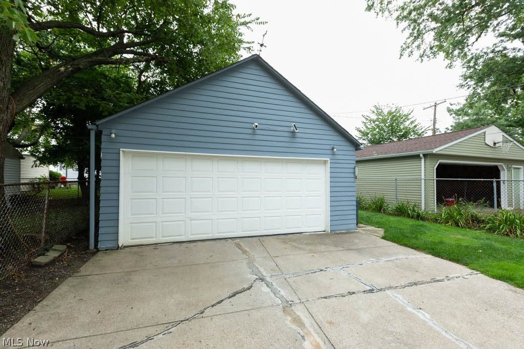 4507 Kenmore Avenue Property Photo 31