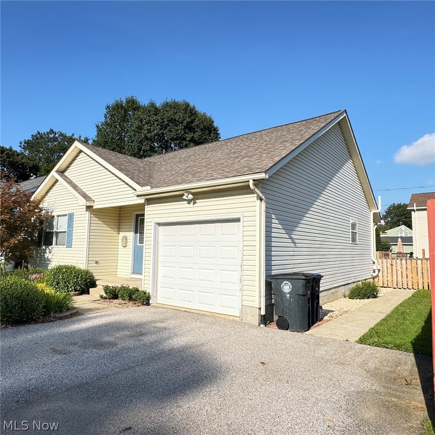 115 Sabetha Place Property Photo 2