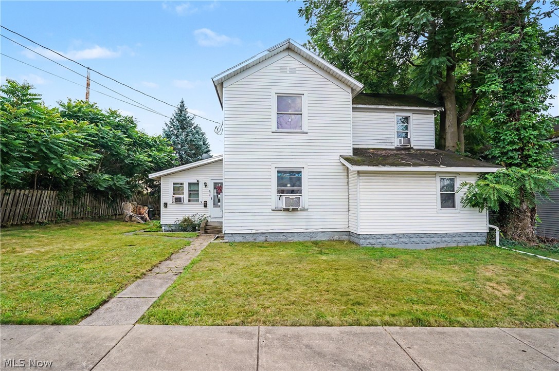 17 W Wilson Avenue Property Photo 1